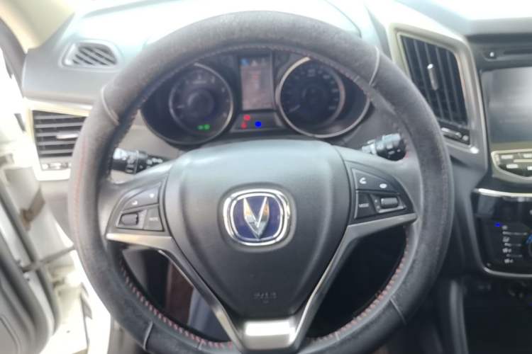 Used CHANGAN CS75 2016 2.0L Manual Luxury Version China V Standard Steering Wheel