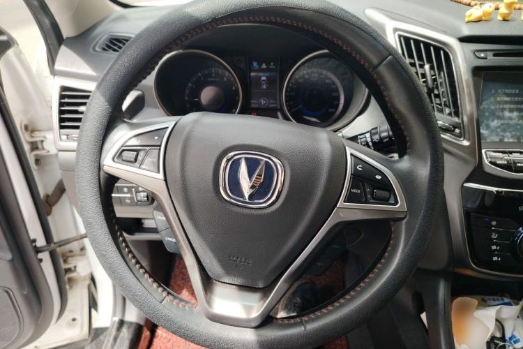 Used CHANGAN CS75 2016 1.8T Automatic Elite Model China IV Standard Steering Wheel