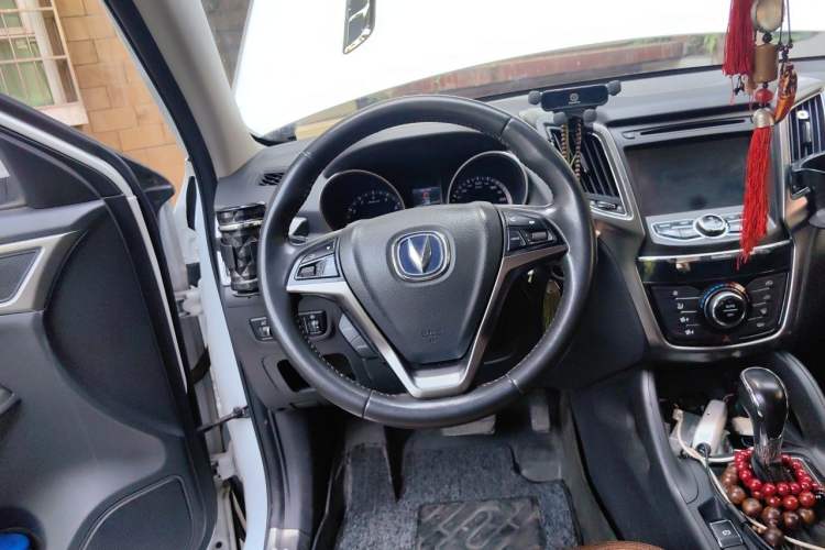 Used CHANGAN CS75 2016 1.8T Automatic Elite Model China V Standard Steering Wheel