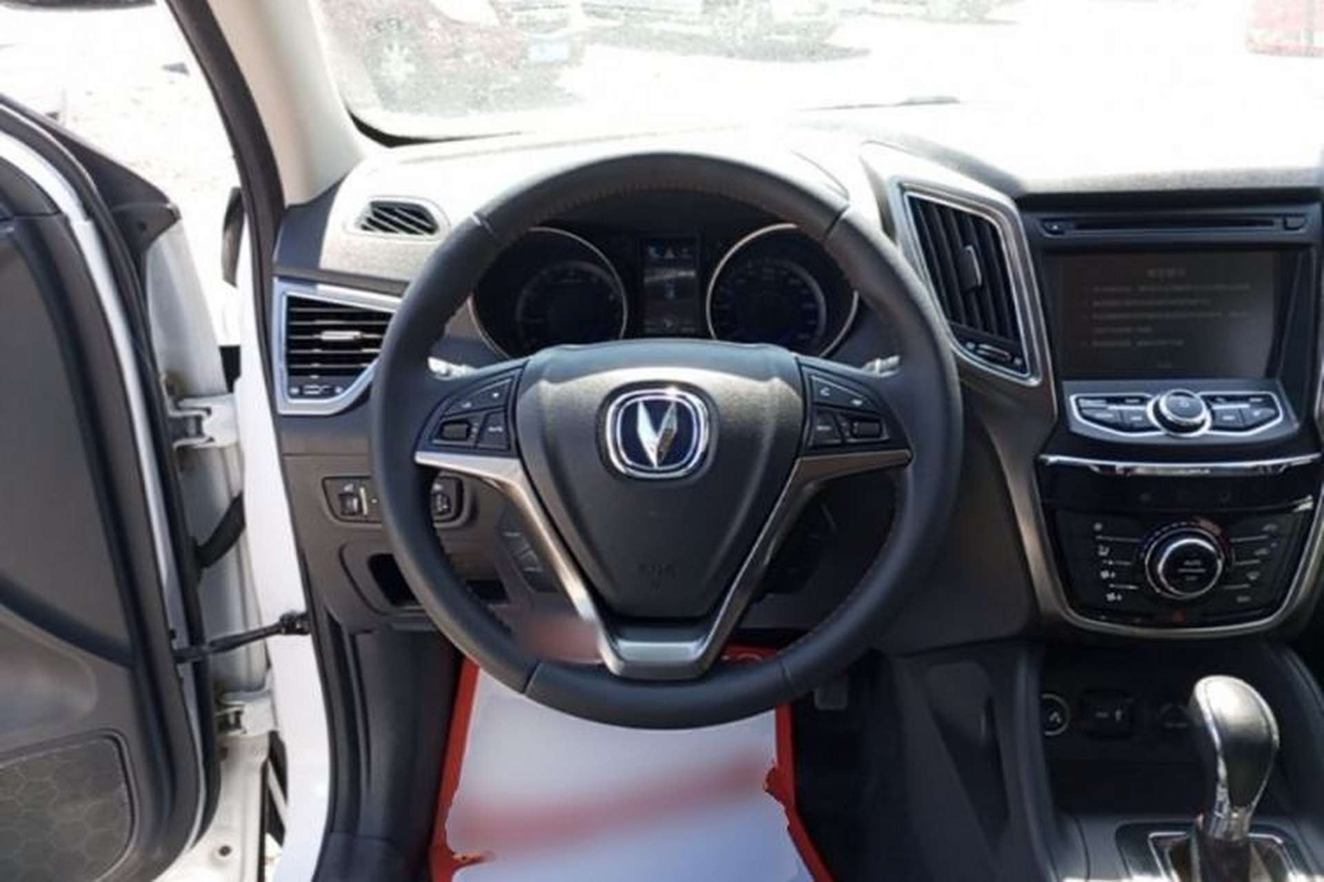 Used CHANGAN CS75 2016 1.8T Automatic Elite Model China V Standard Steering Wheel