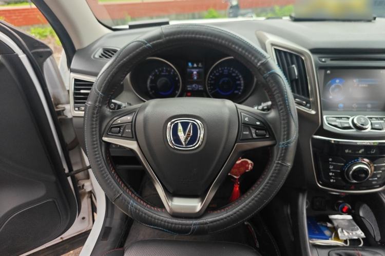 Used CHANGAN CS75 2016 2.0L Manual Luxury Version China V Standard Steering Wheel