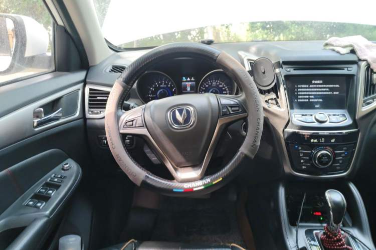 Used CHANGAN CS75 2016 1.8T Automatic Elite Model China V Standard Steering Wheel