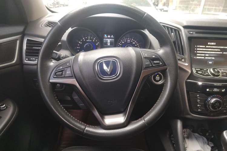 Used CHANGAN CS75 2016 1.8T Automatic Elite Model China V Standard Steering Wheel