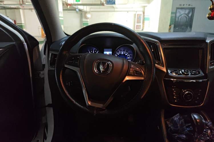 Used CHANGAN CS75 2016 1.8T Automatic Elite Model China IV Standard Steering Wheel