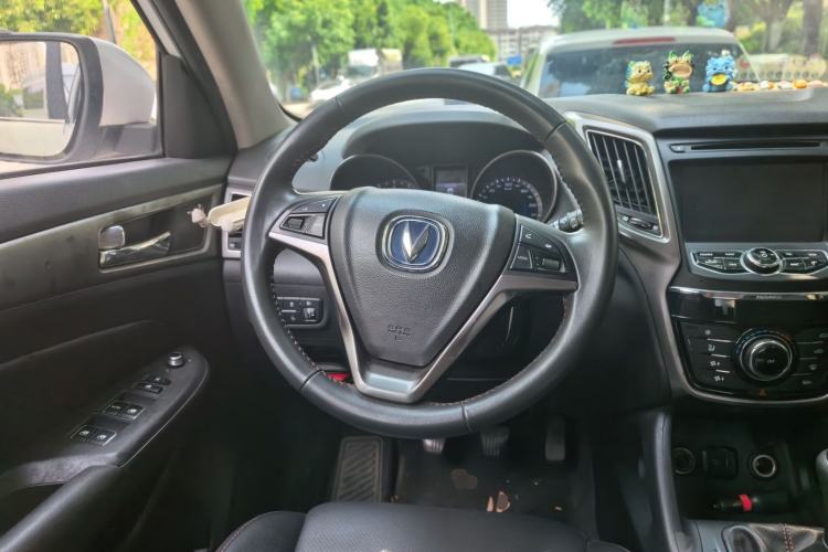 Used CHANGAN CS75 2016 2.0L Manual Luxury Version China IV Standard Steering Wheel