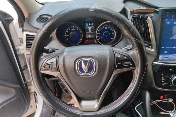 Used CHANGAN CS75 2016 1.8T Automatic Elite Model China V Standard Steering Wheel