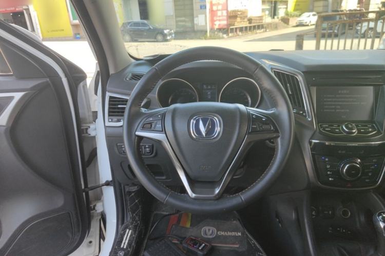 Used CHANGAN CS75 2016 2.0L Manual Luxury Version China V Standard Steering Wheel