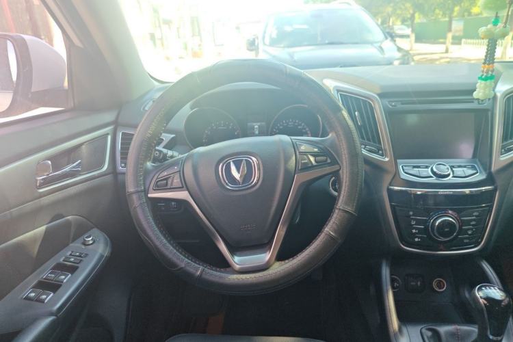 Used CHANGAN CS75 2016 2.0L Manual Luxury Version China V Standard Steering Wheel