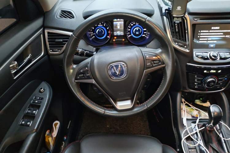 Used CHANGAN CS75 2016 1.8T Automatic Elite Model China V Standard Steering Wheel