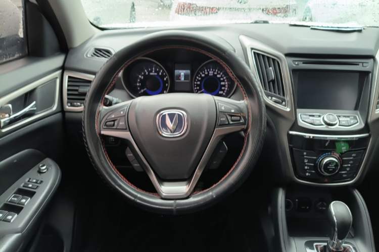 Used CHANGAN CS75 2016 1.8T Automatic Elite Model China V Standard Steering Wheel