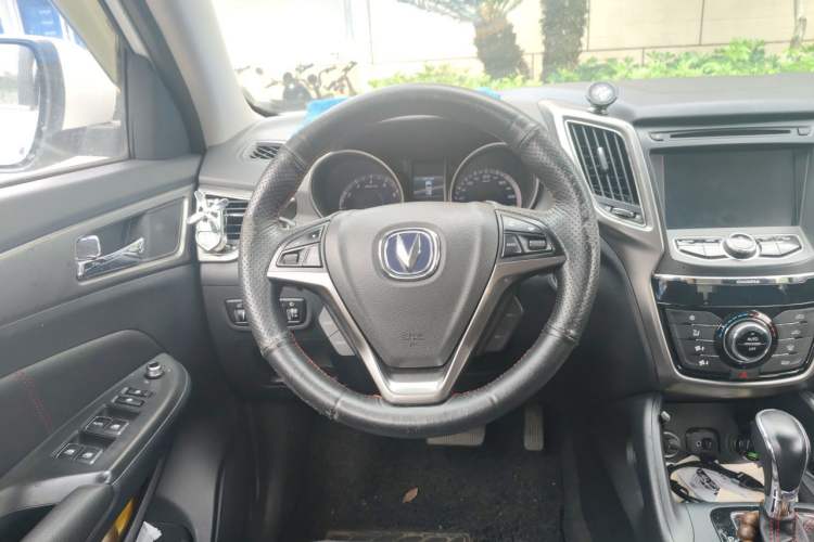 Used CHANGAN CS75 2016 1.8T Automatic Elite Model China V Standard Steering Wheel