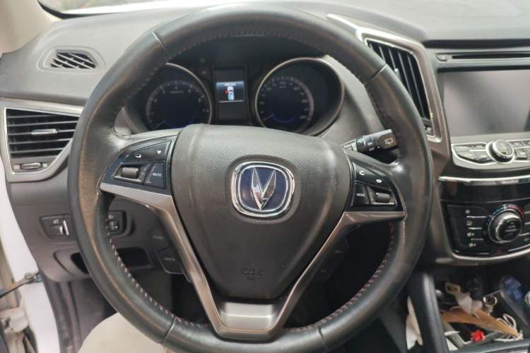 Used CHANGAN CS75 2016 1.8T Automatic Elite Model China V Standard Steering Wheel