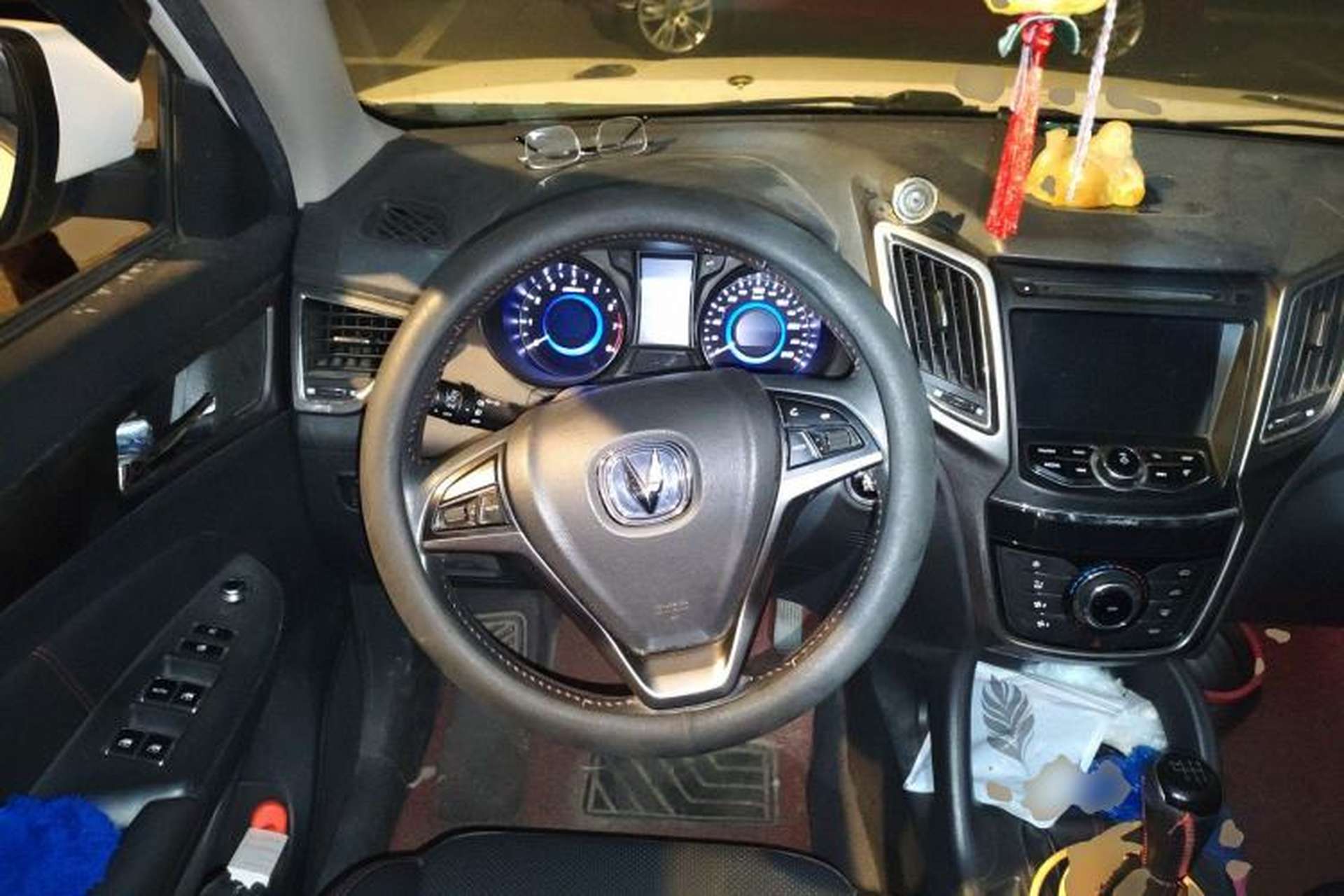 Used CHANGAN CS75 2016 2.0L Manual Luxury Version China V Standard Steering Wheel