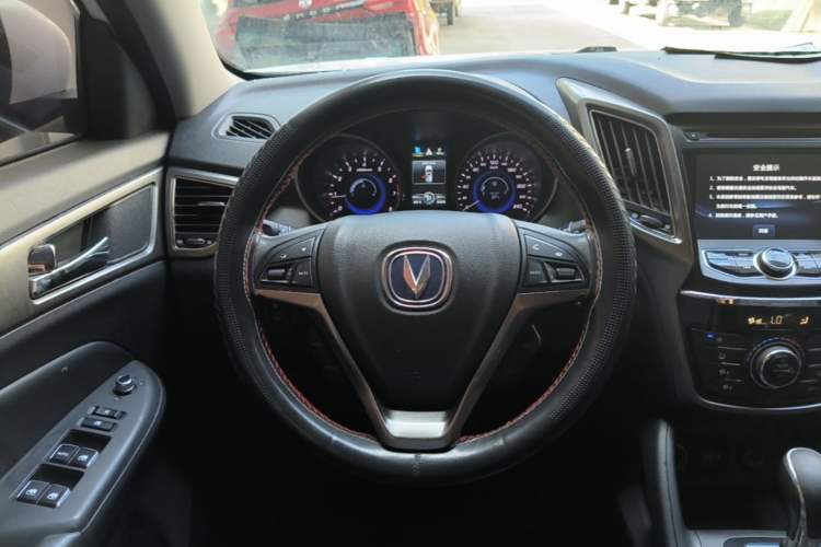 Used CHANGAN CS75 2016 1.8T Automatic Elite Model China V Standard Steering Wheel