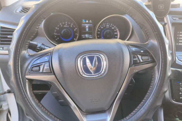 Used CHANGAN CS75 2016 1.8T Automatic Elite Model China V Standard Steering Wheel