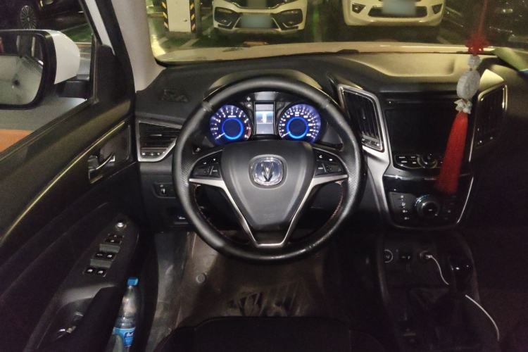 Used CHANGAN CS75 2016 2.0L Manual Luxury Version China V Standard Steering Wheel