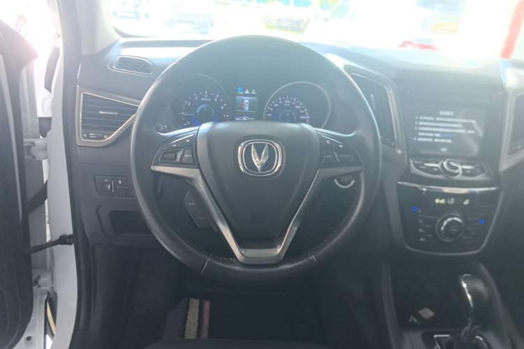 Used CHANGAN CS75 2016 1.8T Automatic Elite Model China V Standard Steering Wheel