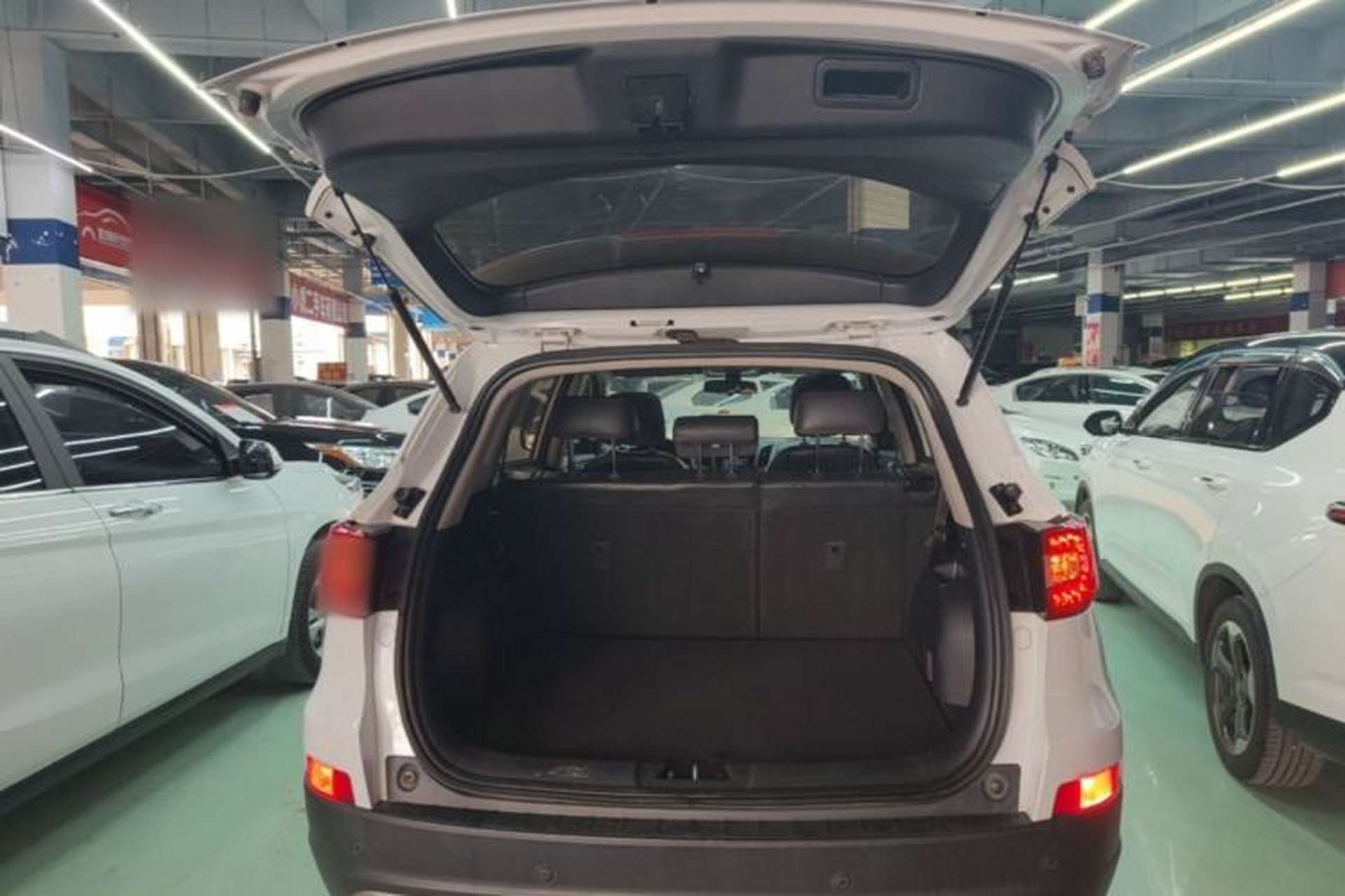 Used CHANGAN CS75 2016 1.8T Automatic Elite Model China V Standard Trunk