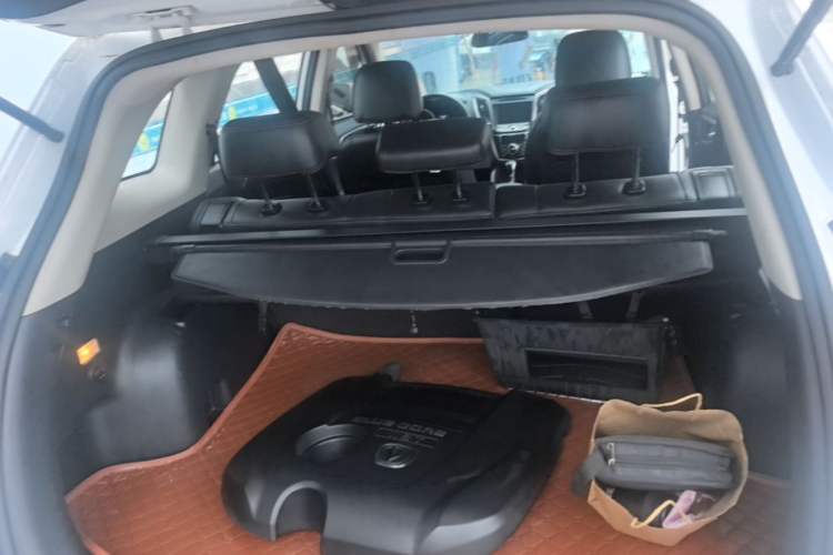 Used CHANGAN CS75 2016 1.8T Automatic Elite Model China IV Standard Trunk