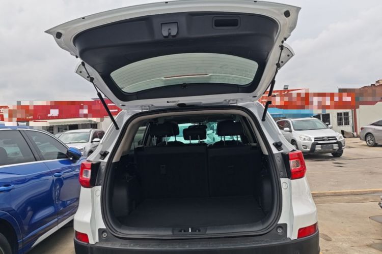 Used CHANGAN CS75 2016 1.8T Automatic Elite Model China V Standard Trunk