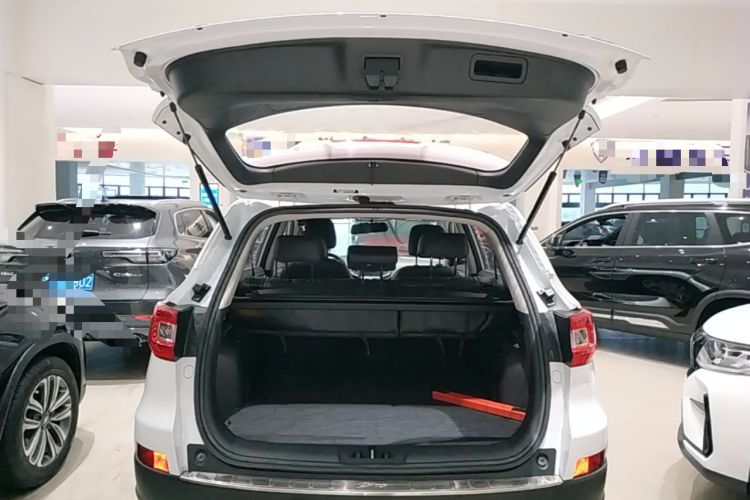 Used CHANGAN CS75 2016 2.0L Manual Leading Version China IV Standard Trunk