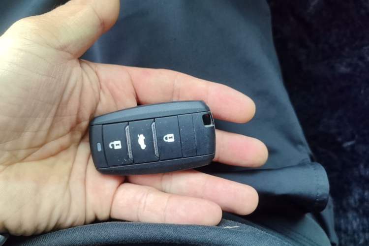 Used CHANGAN CS75 2016 2.0L Manual Luxury Version China V Standard Vehicle Key