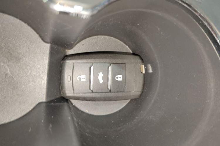 Used CHANGAN CS75 2016 1.8T Automatic Elite Model China IV Standard Vehicle Key