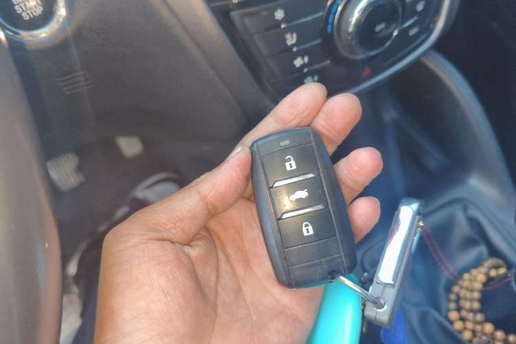 Used CHANGAN CS75 2016 2.0L Manual Luxury Version China V Standard Vehicle Key