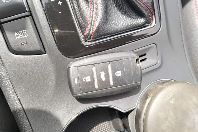 Used CHANGAN CS75 2016 1.8T Automatic Elite Model China V Standard Vehicle Key