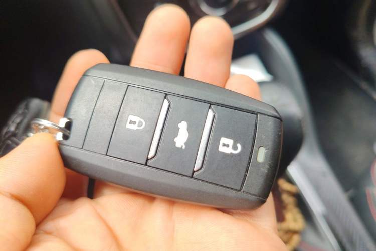Used CHANGAN CS75 2016 1.8T Automatic Elite Model China V Standard Vehicle Key