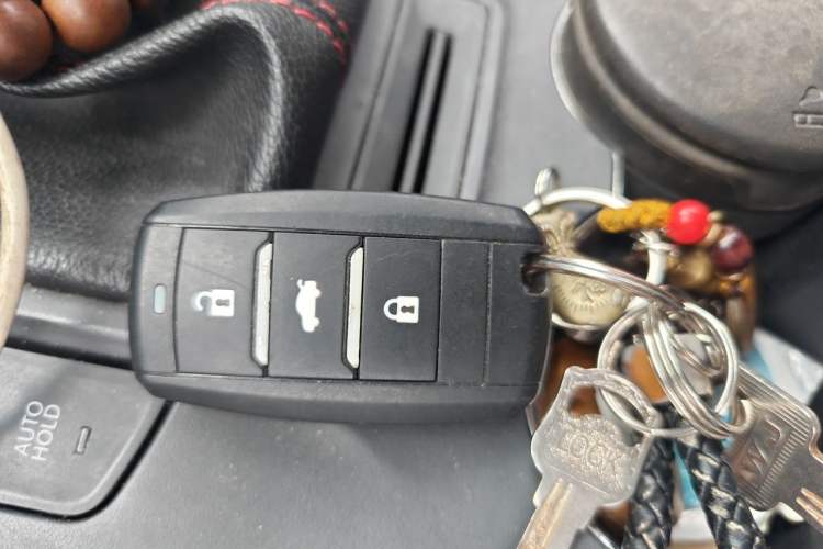 Used CHANGAN CS75 2016 2.0L Manual Luxury Version China V Standard Vehicle Key