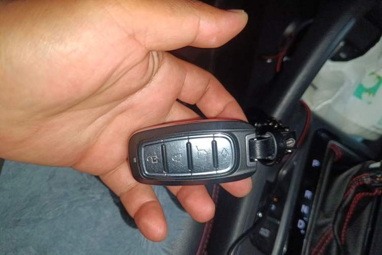 Used CHANGAN CS75 2016 1.8T Automatic Elite Model China IV Standard Vehicle Key