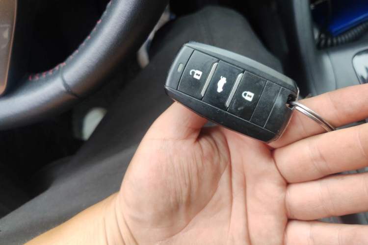 Used CHANGAN CS75 2016 1.8T Automatic Prestige Model China V Standard Vehicle Key