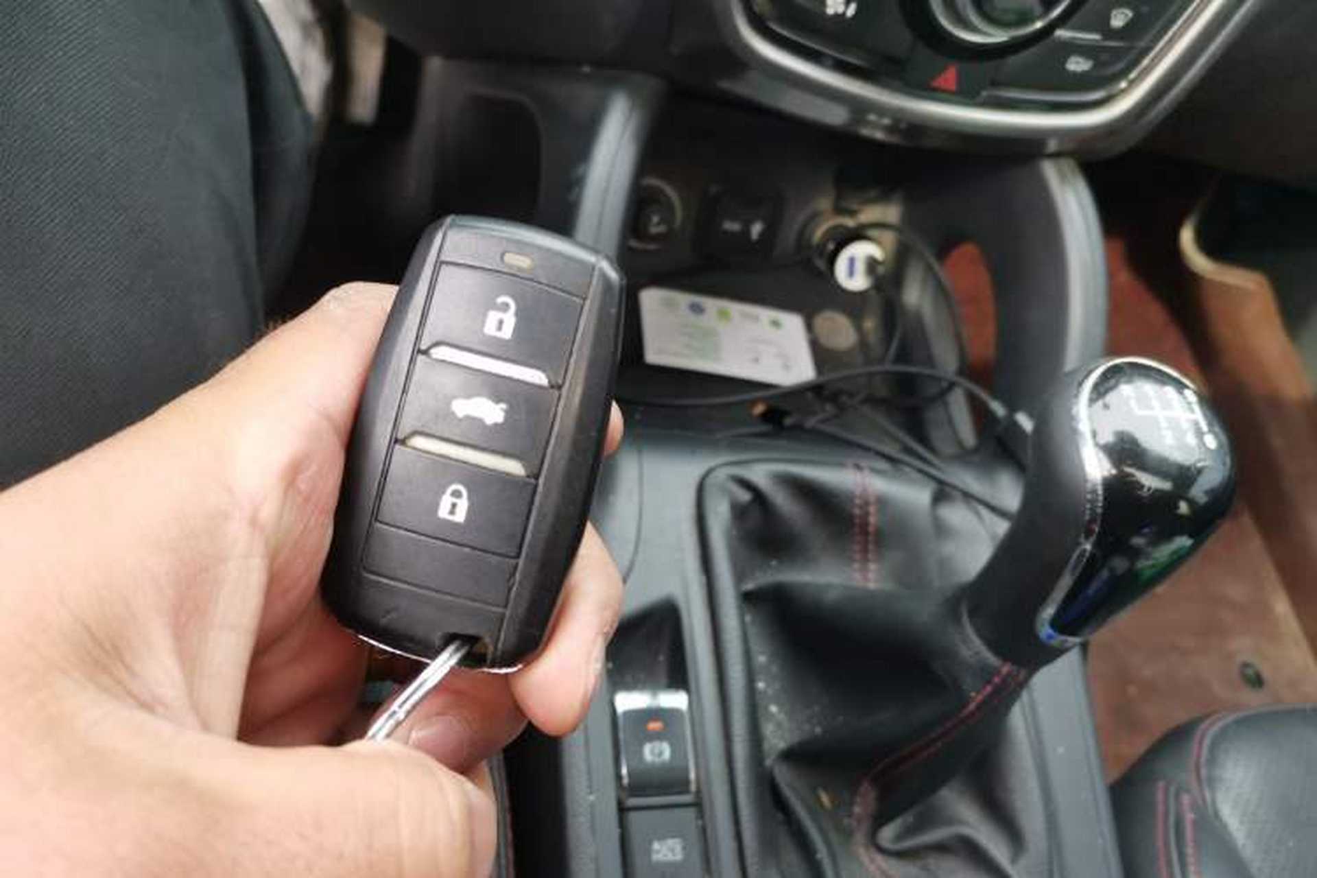 Used CHANGAN CS75 2016 2.0L Manual Luxury Version China V Standard Vehicle Key