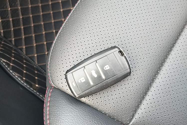 Used CHANGAN CS75 2016 1.8T Automatic Elite Model China V Standard Vehicle Key
