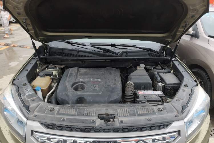 Used CHANGAN CS75 2016 1.8T Automatic Elite Model China V Standard Engine Bay