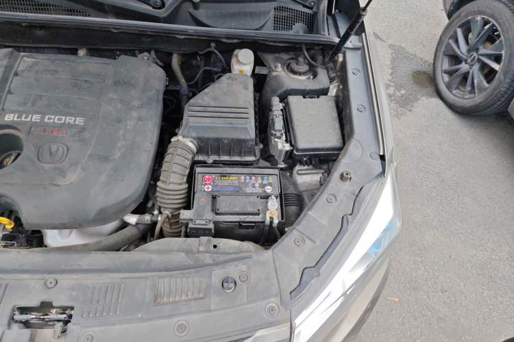Used CHANGAN CS75 2016 1.8T Automatic Elite Model China IV Standard Engine Bay Left