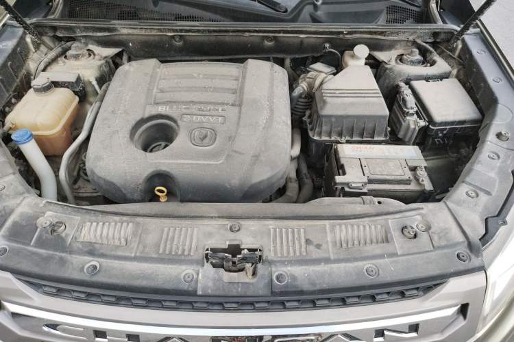 Used CHANGAN CS75 2016 2.0L Manual Luxury Version China V Standard Engine Bay