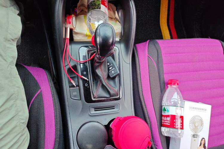 Used CHANGAN CS75 2016 1.8T Automatic Elite Model China IV Standard Gear Lever