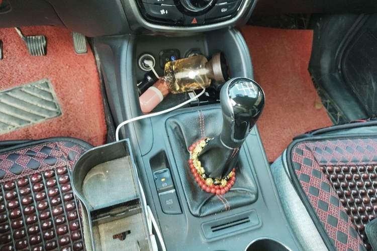 Used CHANGAN CS75 2016 2.0L Manual Luxury Version China V Standard Gear Lever