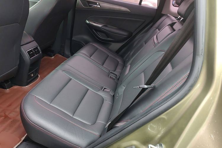 Used CHANGAN CS75 2016 1.8T Automatic Elite Model China V Standard Interior 4