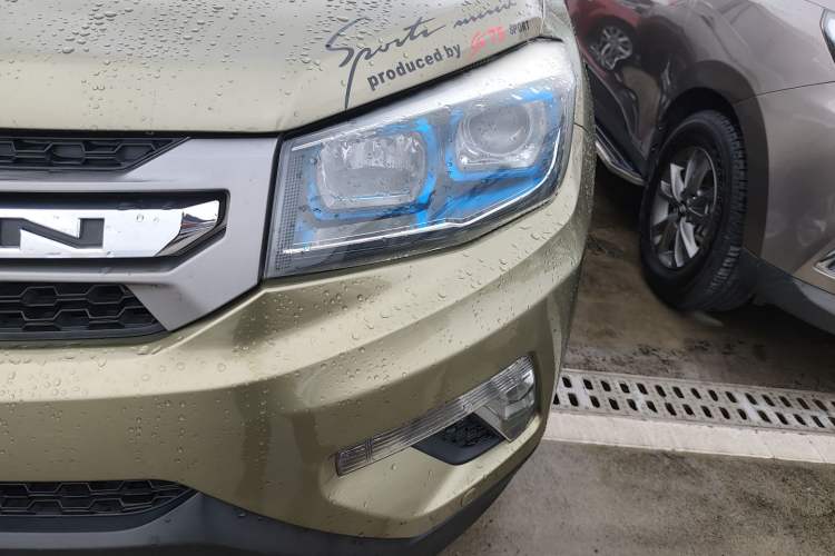 Used CHANGAN CS75 2016 1.8T Automatic Elite Model China V Standard Left Front Headlight