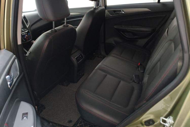 Used CHANGAN CS75 2016 1.8T Automatic Elite Model China V Standard Left Rear Seat