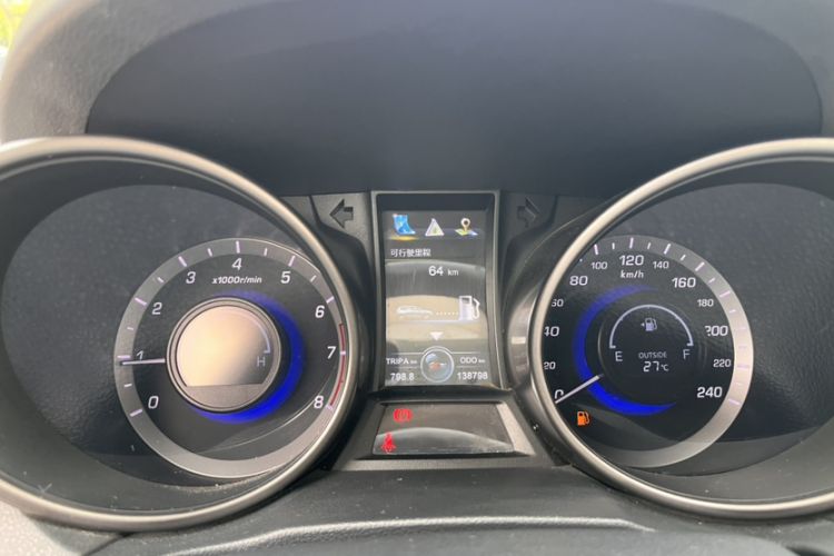 Used CHANGAN CS75 2016 2.0L Manual Luxury Version China V Standard Odometer Close Up