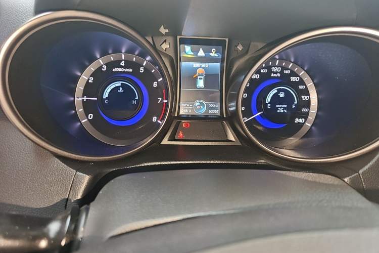 Used CHANGAN CS75 2016 1.5T Manual FENGSHANG Model Odometer Close Up