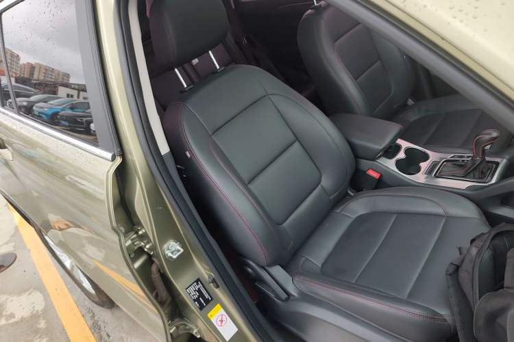 Used CHANGAN CS75 2016 1.8T Automatic Elite Model China V Standard Right Front Seat