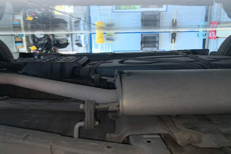 Used CHANGAN CS75 2016 1.8T Automatic Elite Model China V Standard Right Side Sill