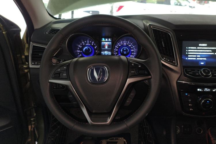 Used CHANGAN CS75 2016 1.8T Automatic Elite Model China V Standard Steering Wheel