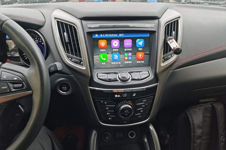 Used CHANGAN CS75 2017 Shangku Edition 1.5T Manual ZhiXiang Model Audio And AC Panel