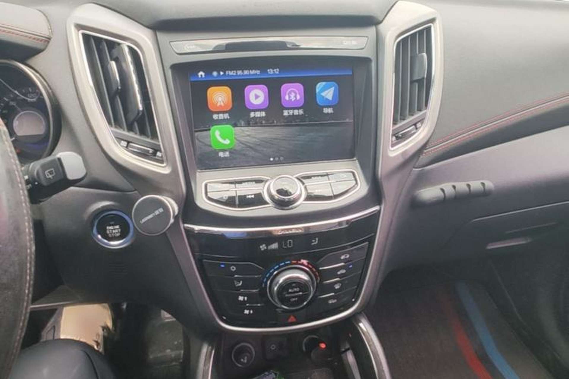 Used CHANGAN CS75 2017 Shangkui Edition 1.5T Automatic Fengyue Model Audio And AC Panel